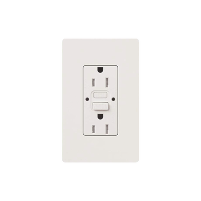 TOMACORRIENTE 15 AMP